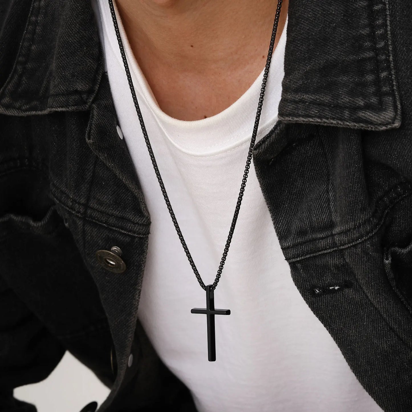 Plain Cross Pendant Collar with Stainless Steel Box Chain