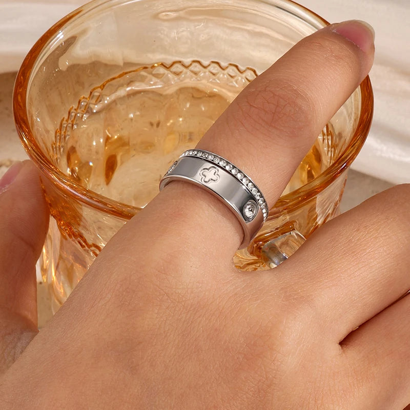 French Clover High Quality Stainless Steel Shiny Zircon Rings