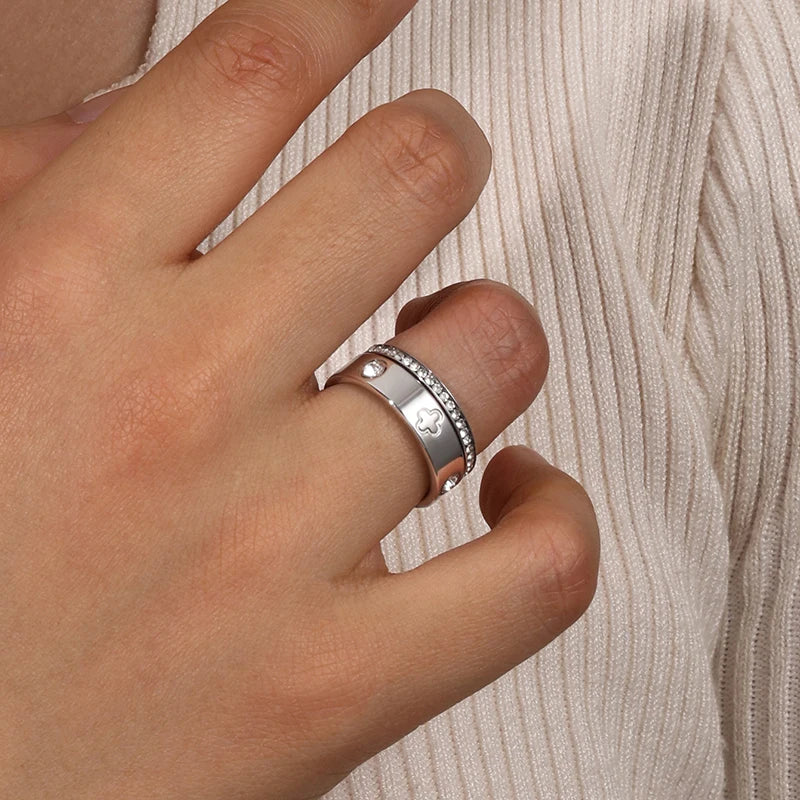 French Clover High Quality Stainless Steel Shiny Zircon Rings